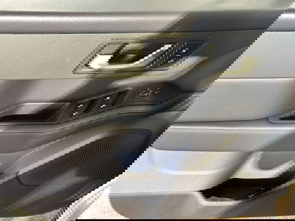 Ineos Grenadier nuova a Bologna (10)