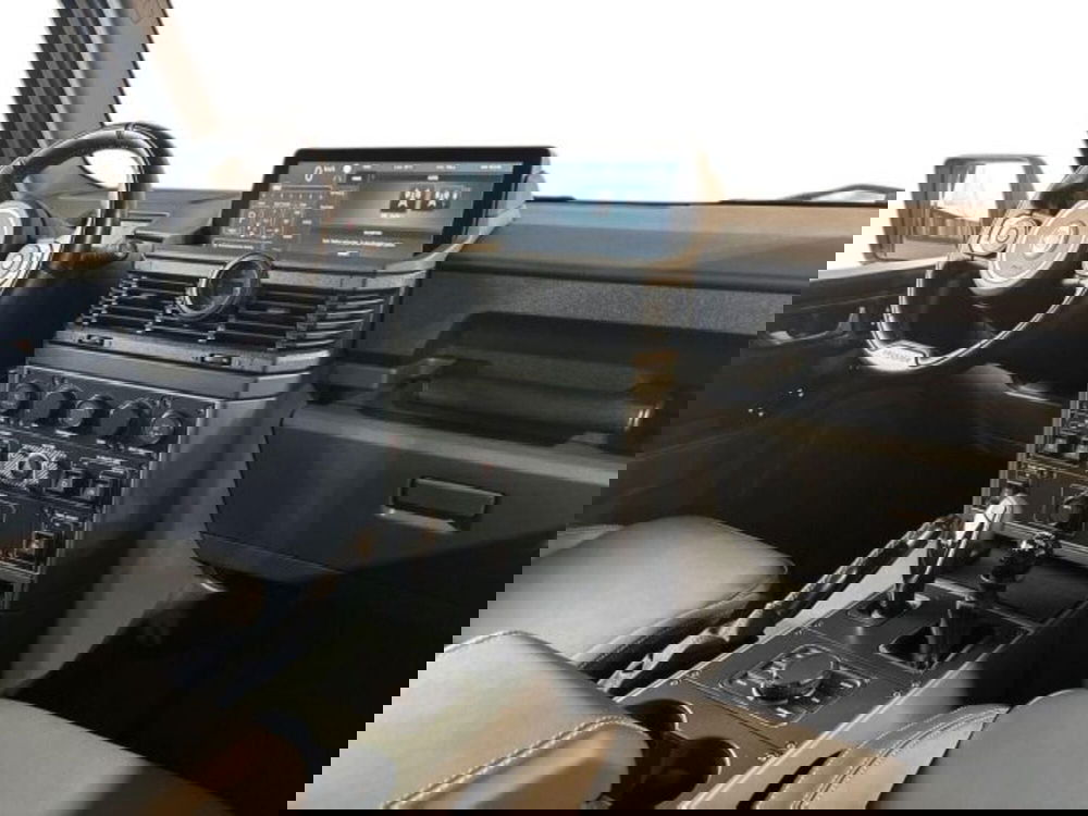 Ineos Grenadier nuova a Bologna (15)