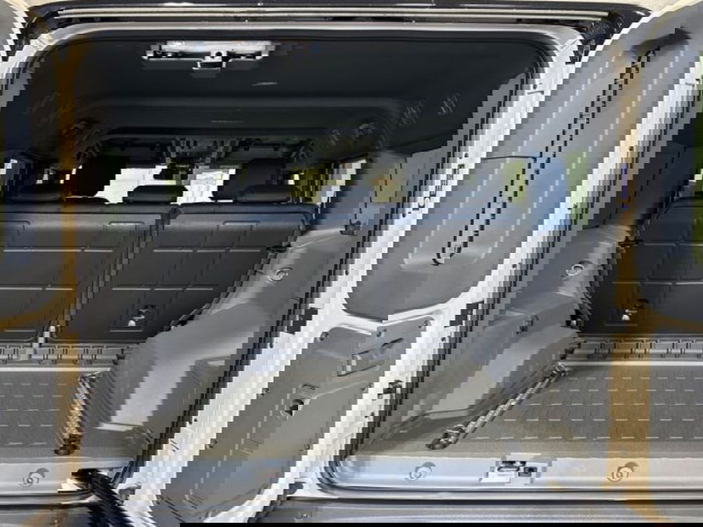 Ineos Grenadier nuova a Bologna (7)