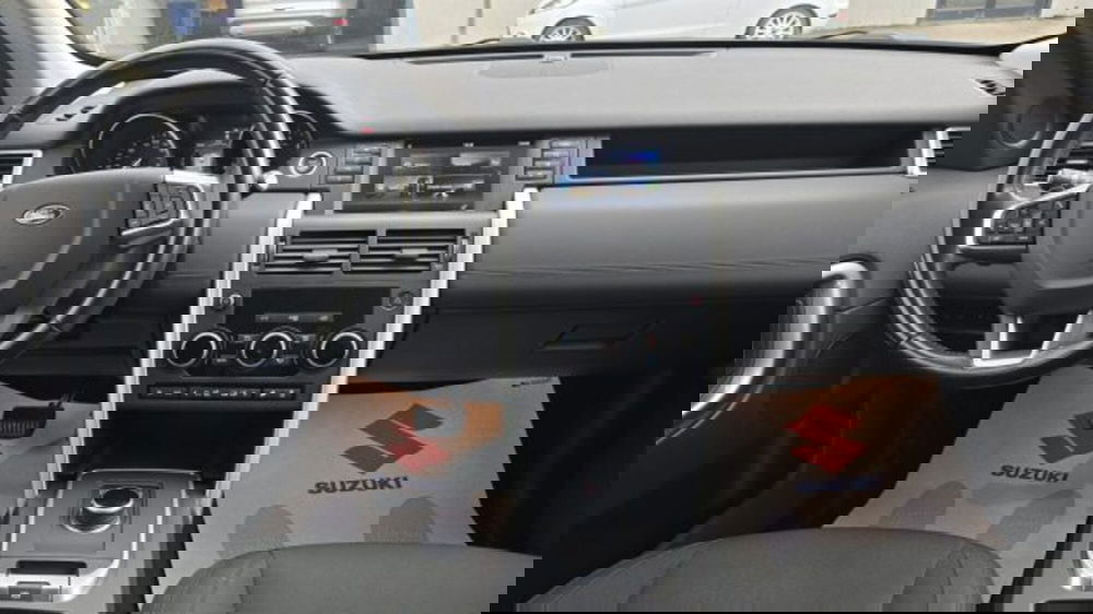 Land Rover Discovery Sport usata a Macerata (8)