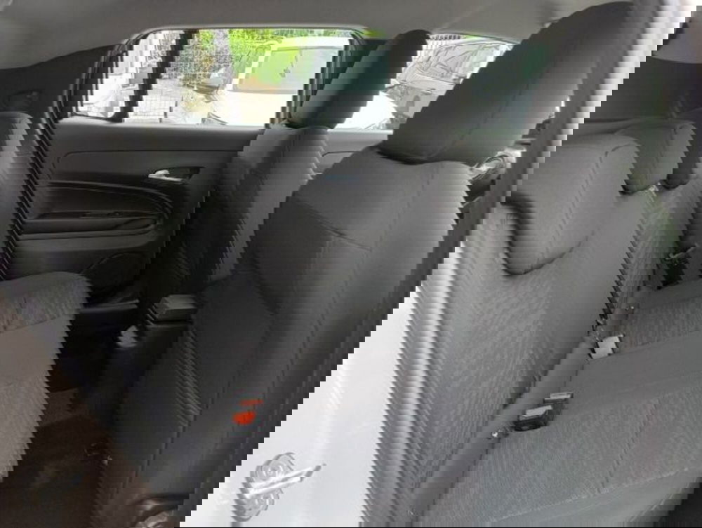 Jeep Avenger nuova a Brescia (17)