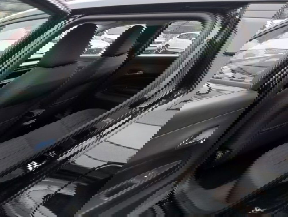 Jeep Avenger nuova a Brescia (17)