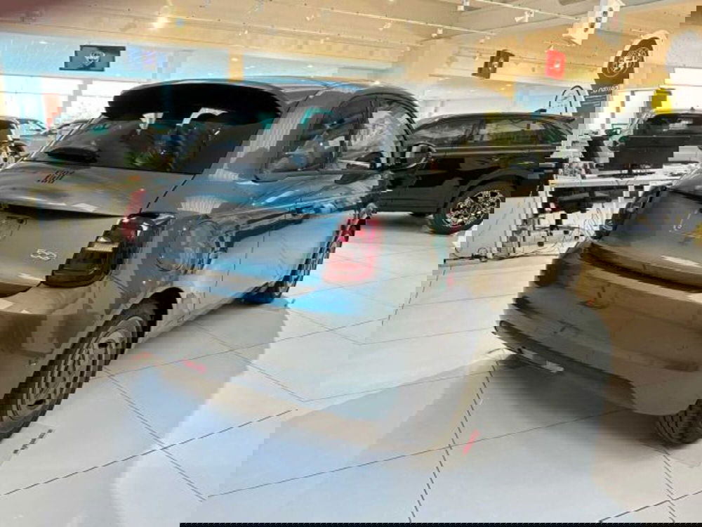 Fiat 500e nuova a Sondrio (5)