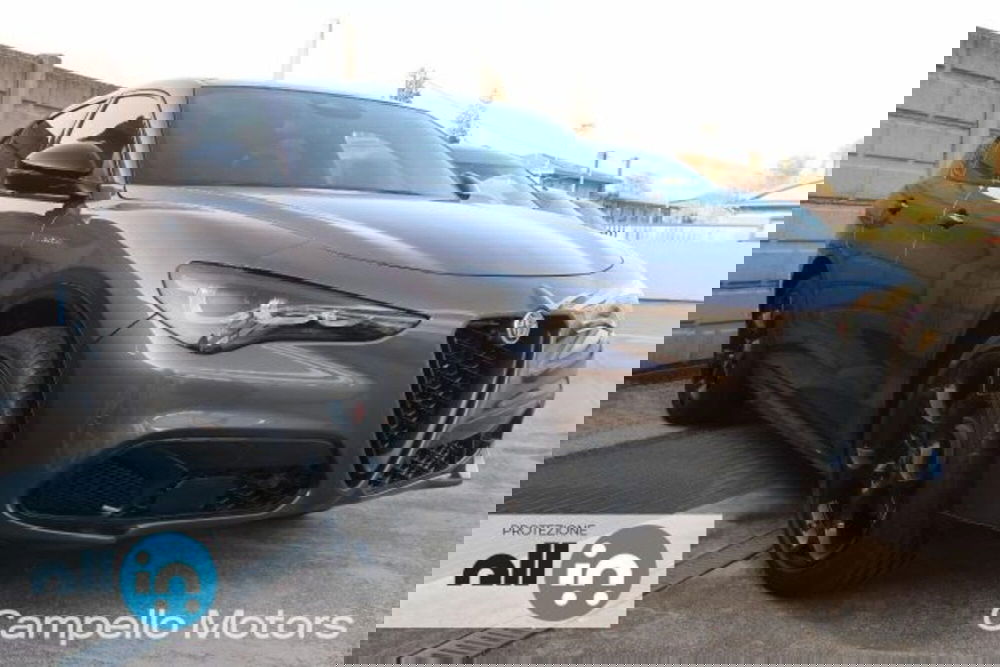 Alfa Romeo Stelvio nuova a Venezia