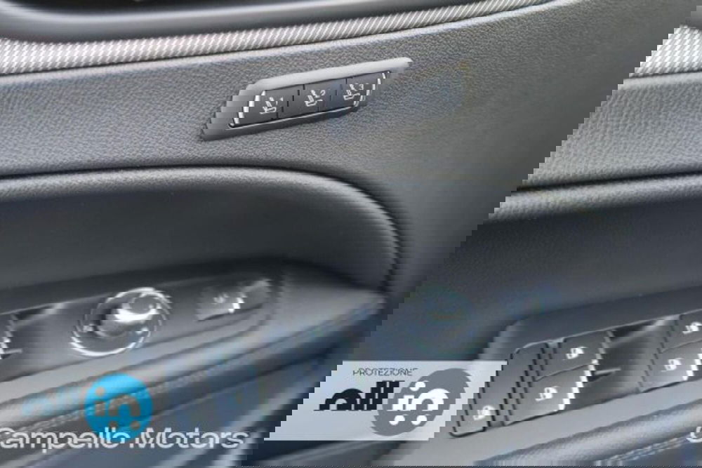 Alfa Romeo Stelvio nuova a Venezia (14)