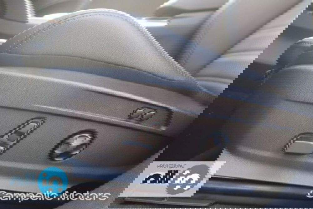 Alfa Romeo Stelvio nuova a Venezia (17)