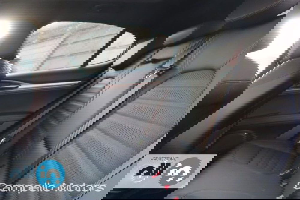 Alfa Romeo Stelvio nuova a Venezia (4)