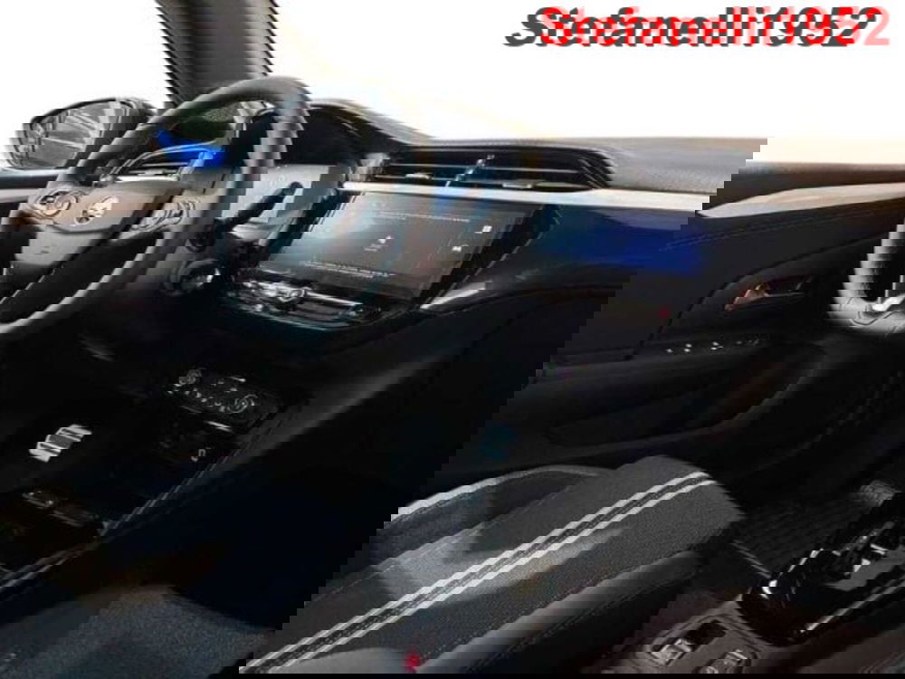 Opel Corsa nuova a Bologna (15)