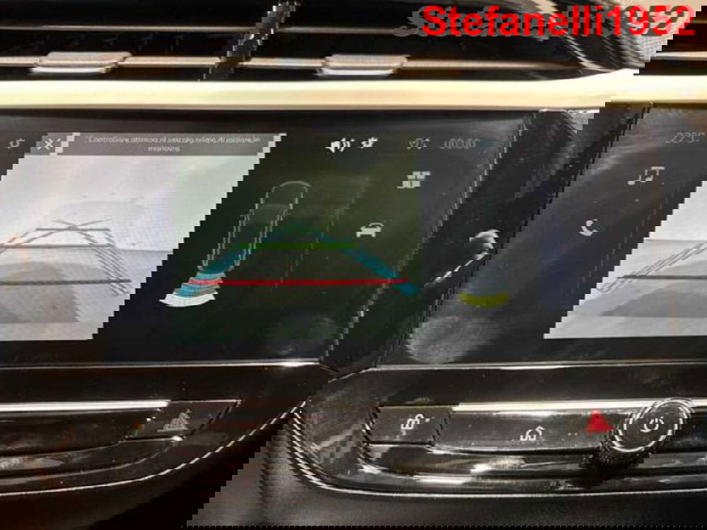 Opel Corsa nuova a Bologna (12)