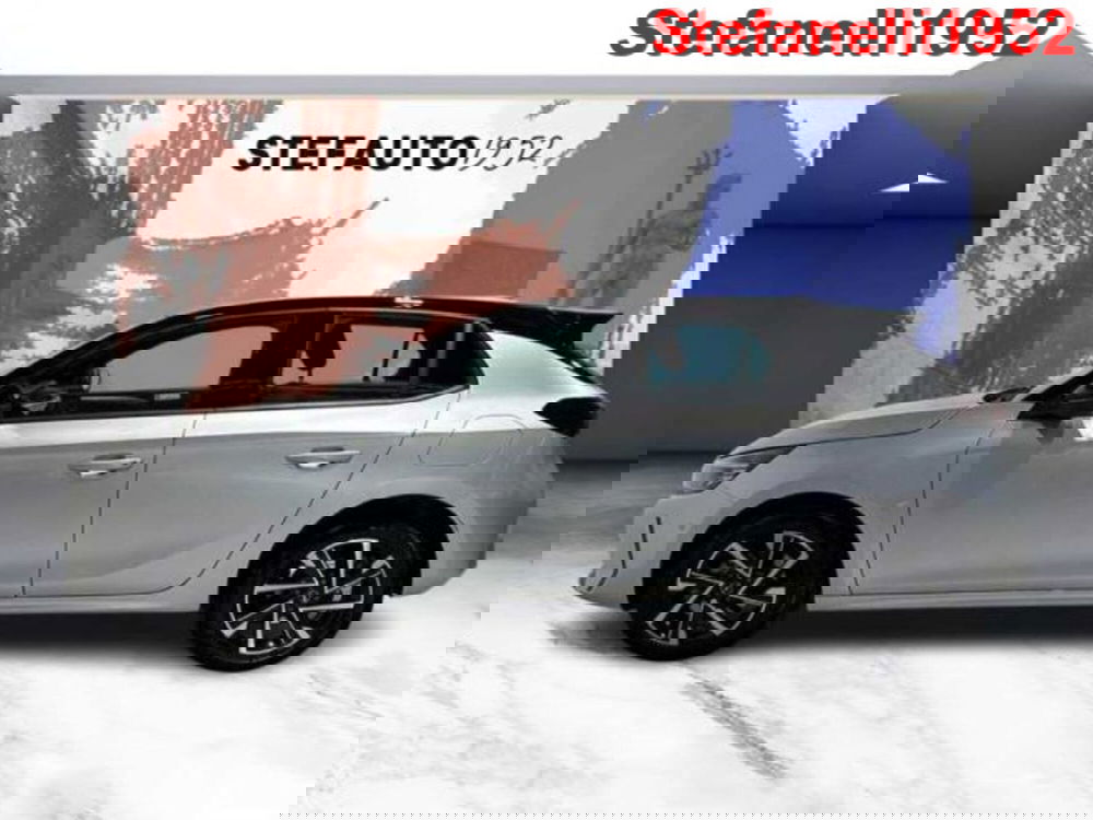 Opel Corsa nuova a Bologna (3)