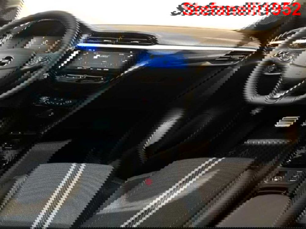 Opel Corsa nuova a Bologna (13)