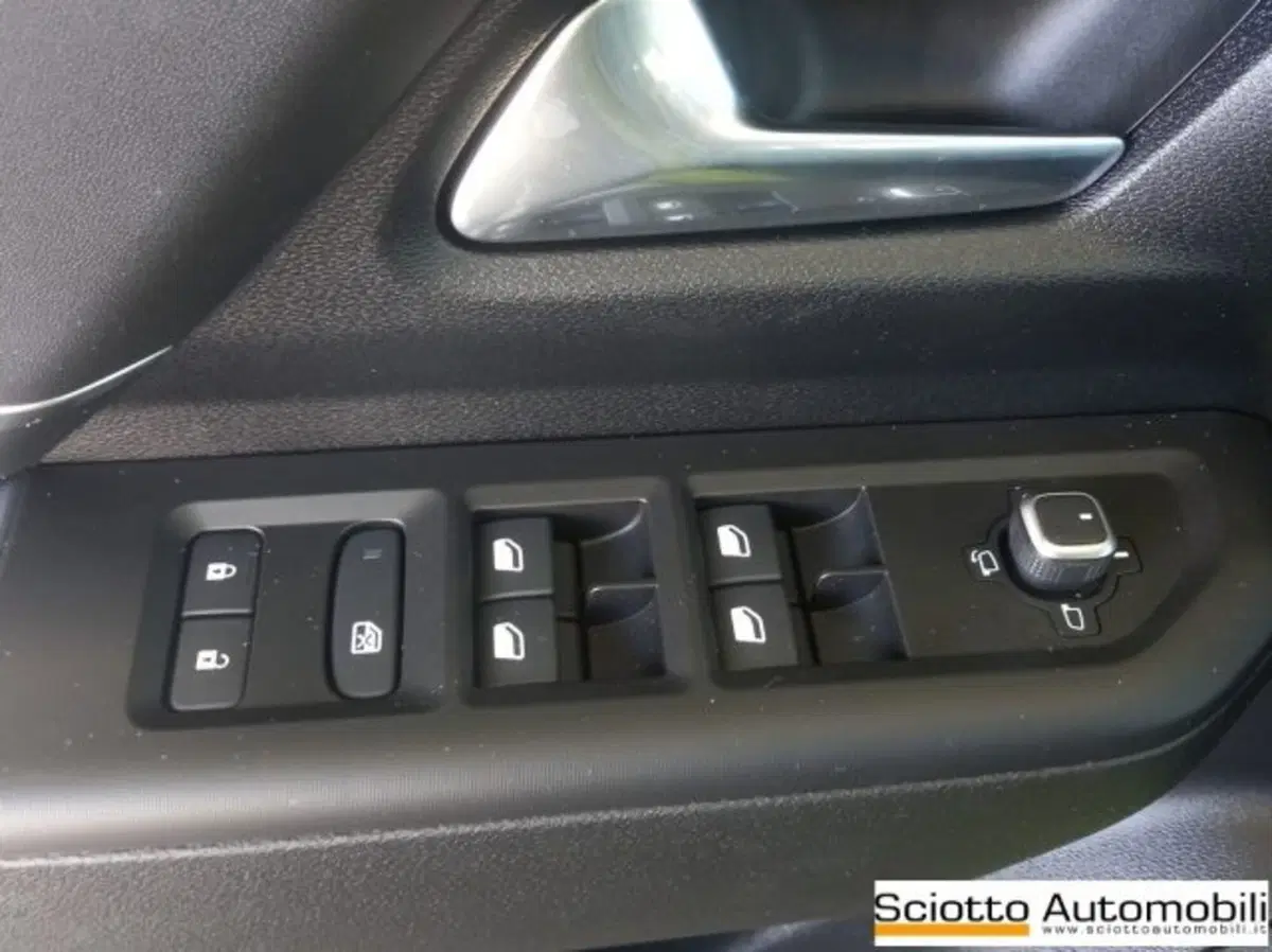 Jeep Compass nuova a Messina (12)