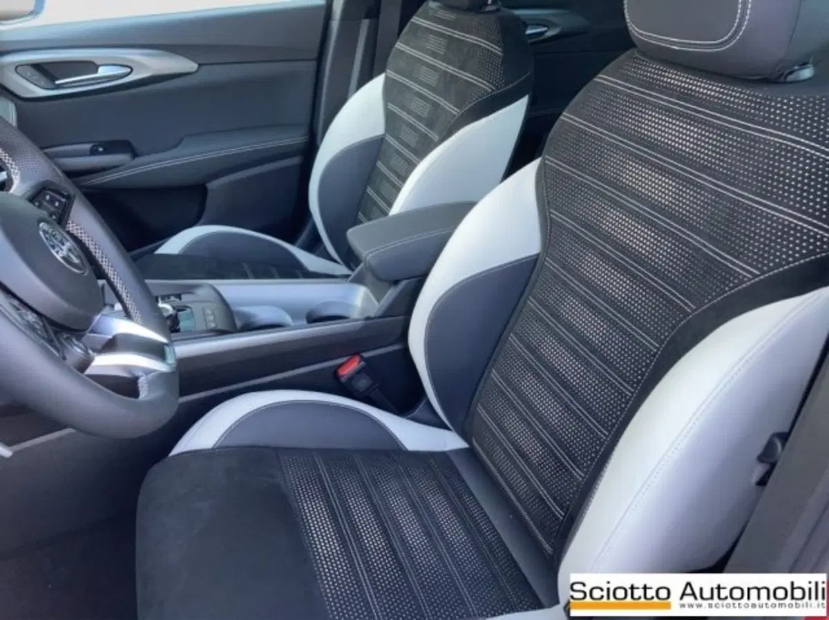 Alfa Romeo Tonale nuova a Messina (9)