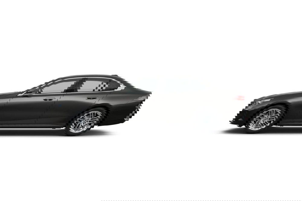 BMW Serie 5 nuova a Torino (2)