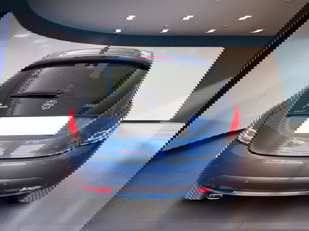 Lancia Ypsilon usata a Torino (6)