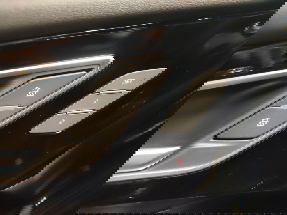 Audi Q4 Sportback usata a Modena (13)