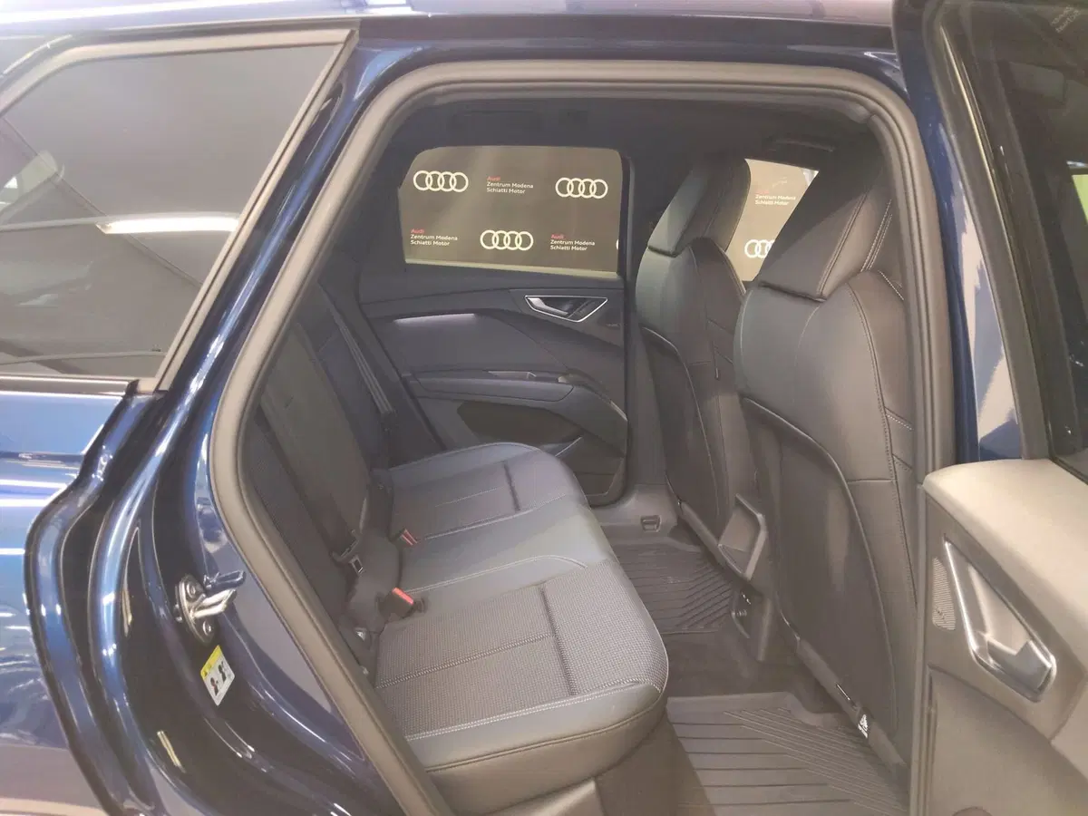 Audi Q4 Sportback usata a Modena (17)