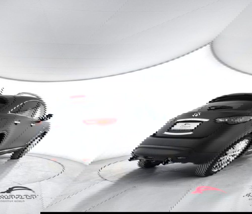 Infiniti QX70 usata a Perugia (3)