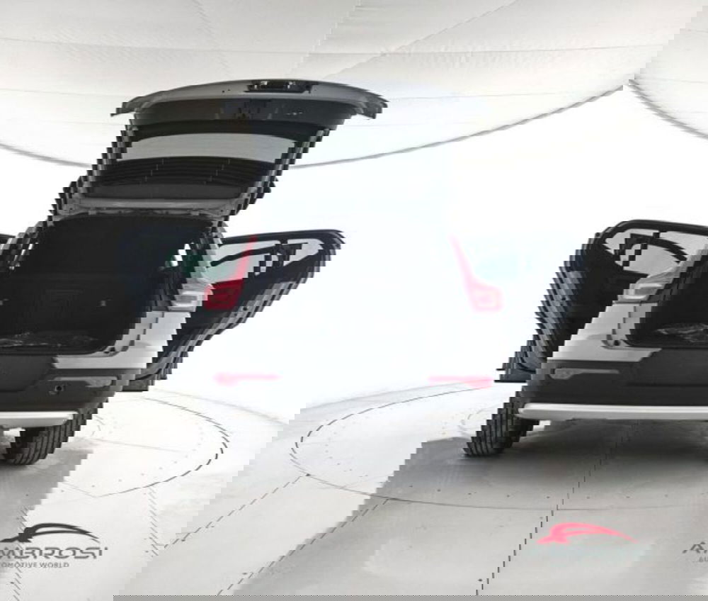 Volvo XC40 nuova a Perugia (7)