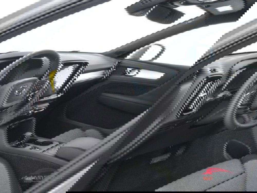 Volvo XC40 nuova a Perugia (8)