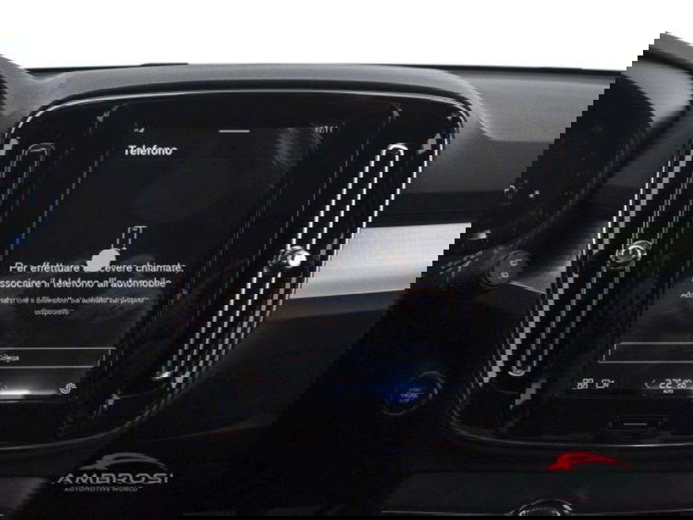 Volvo XC40 nuova a Perugia (15)