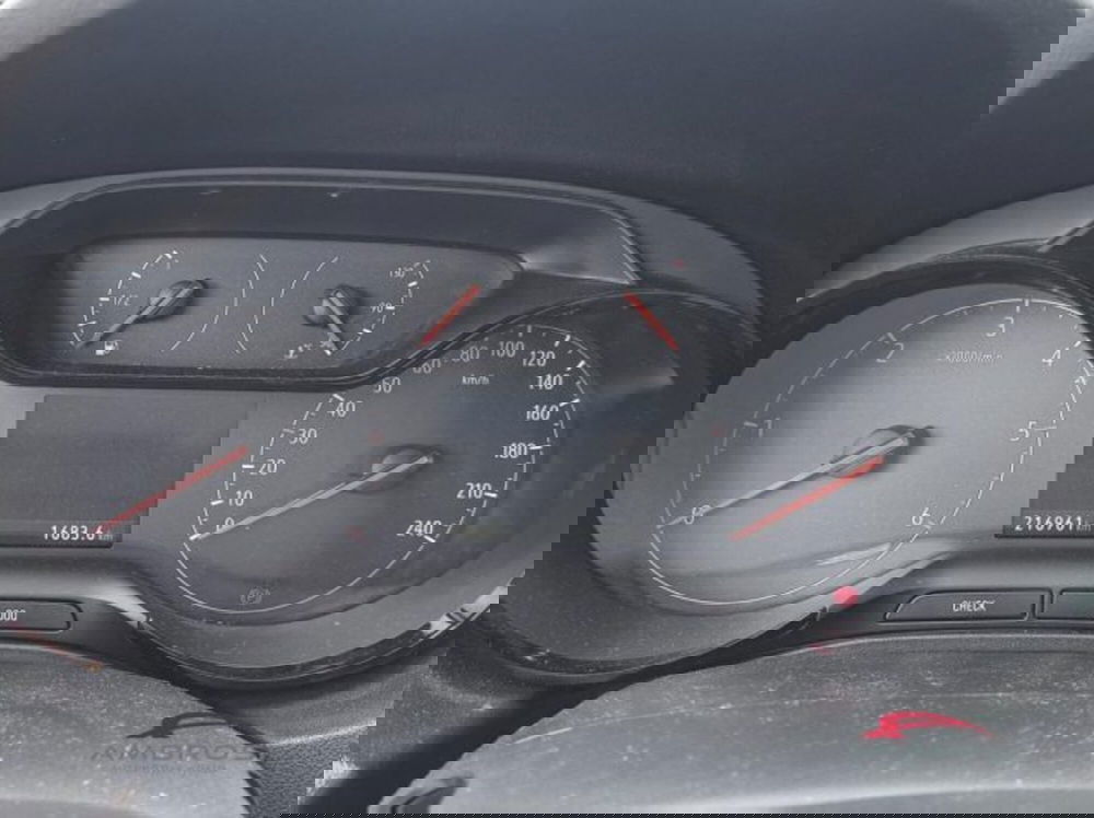 Opel Grandland X usata a Perugia (12)