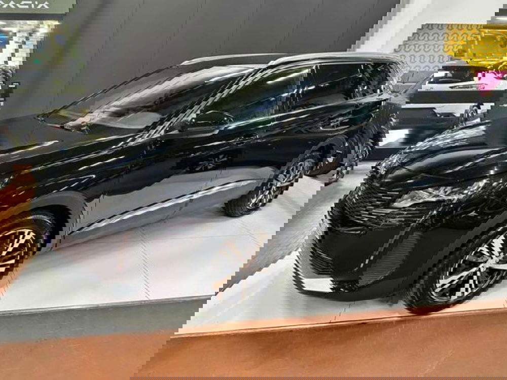 Peugeot 5008 usata a Milano