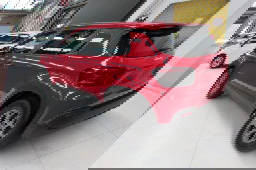 Jeep Avenger nuova a Milano (3)