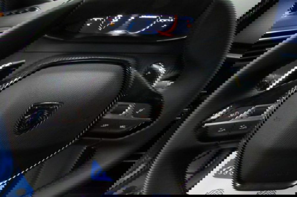 Peugeot 2008 nuova a Milano (12)