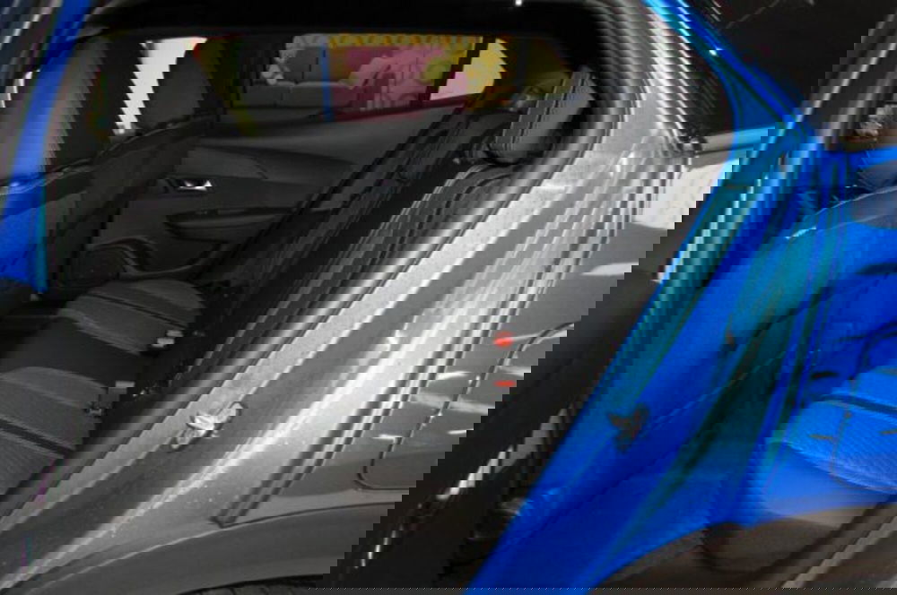 Peugeot 2008 nuova a Milano (14)
