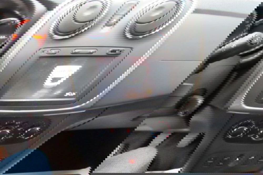 Dacia Sandero usata a Milano (8)