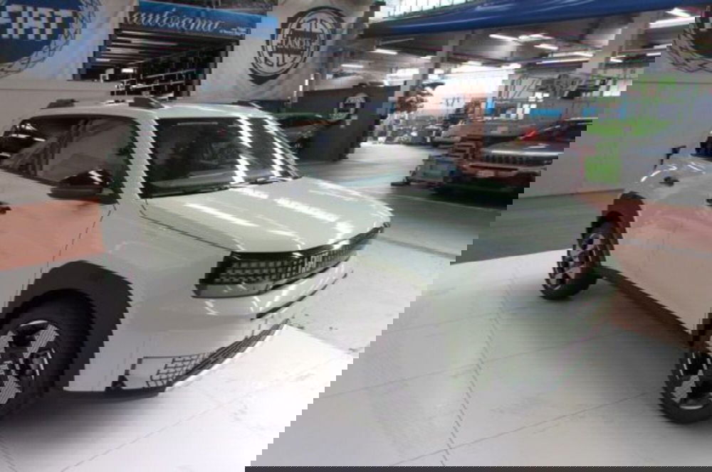 Fiat Grande Panda nuova a Milano (2)