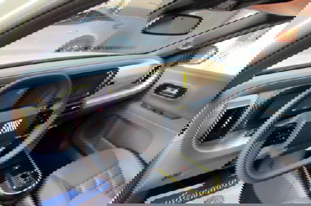 Fiat Grande Panda nuova a Milano (7)