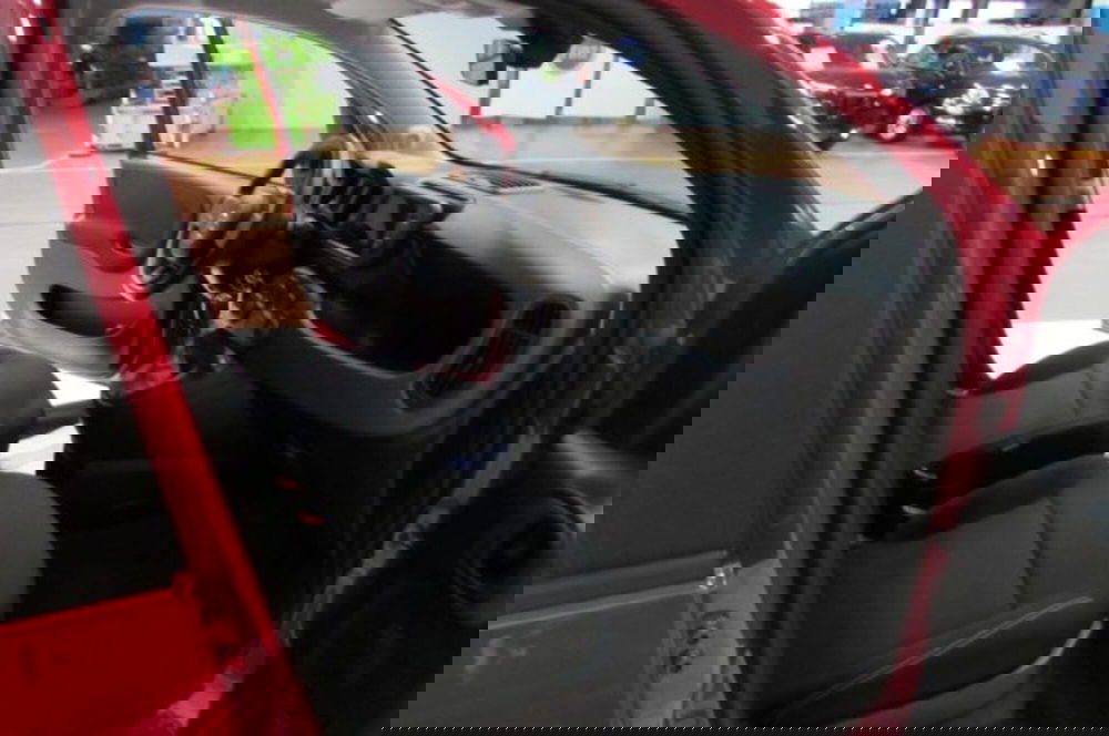 Fiat Panda Cross usata a Milano (16)