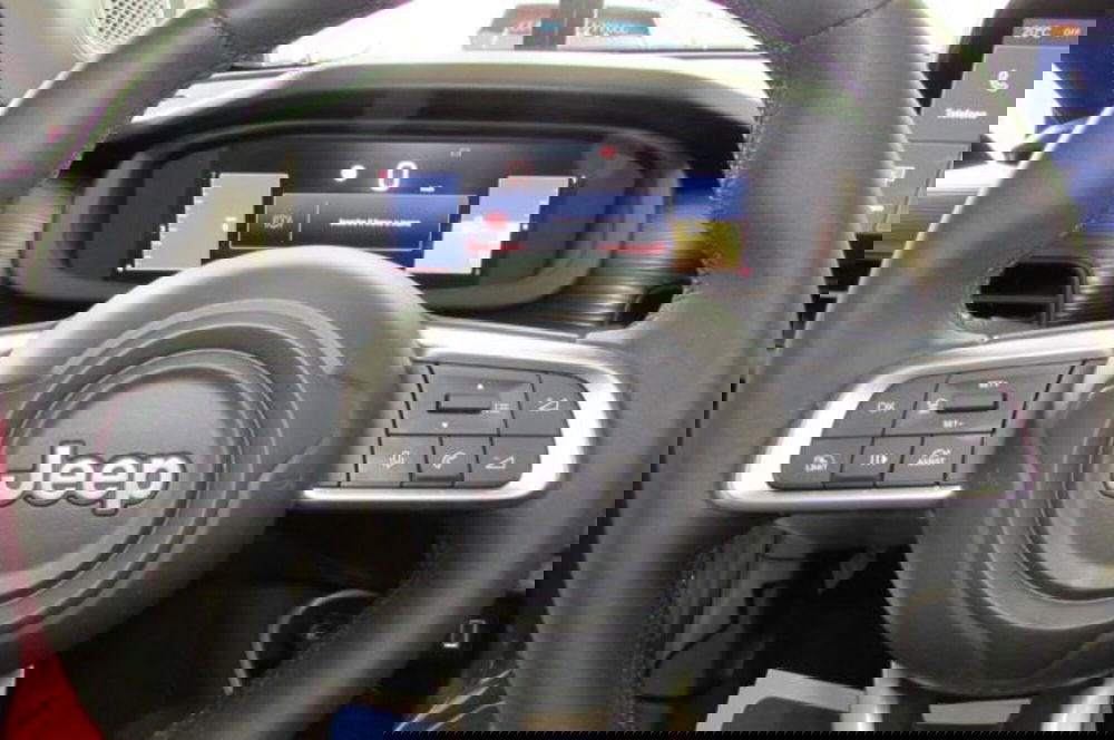 Jeep Avenger usata a Milano (11)