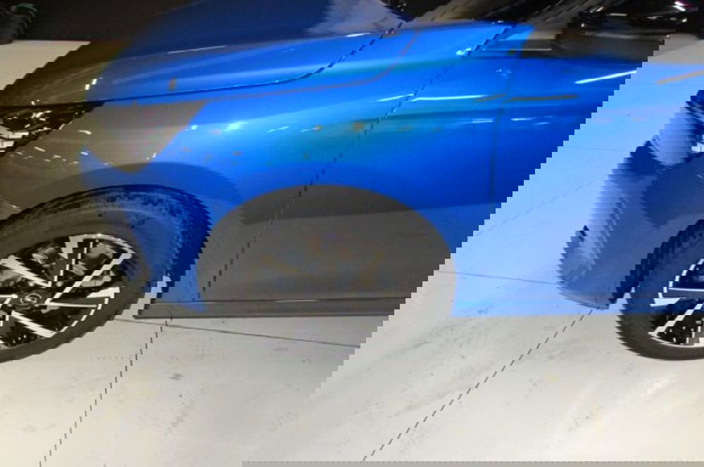 Opel Corsa nuova a Milano (5)