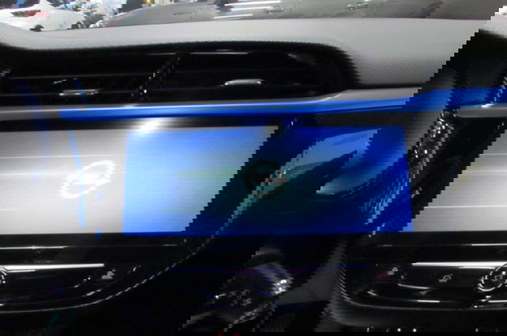 Opel Corsa nuova a Milano (9)