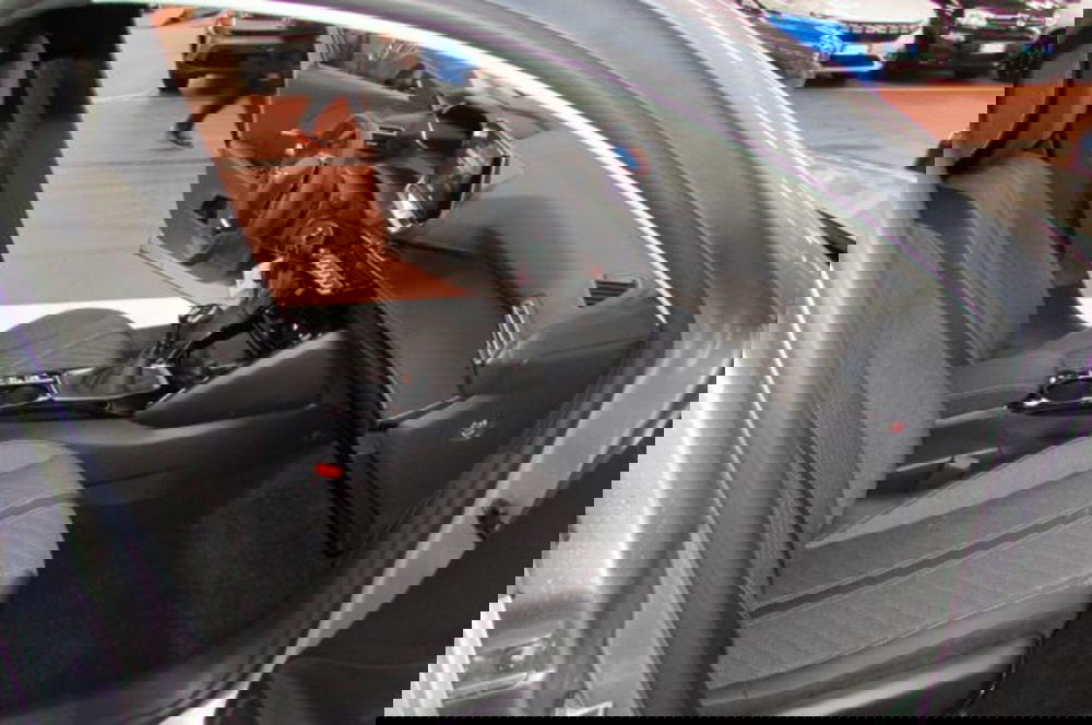 Peugeot 208 nuova a Milano (17)