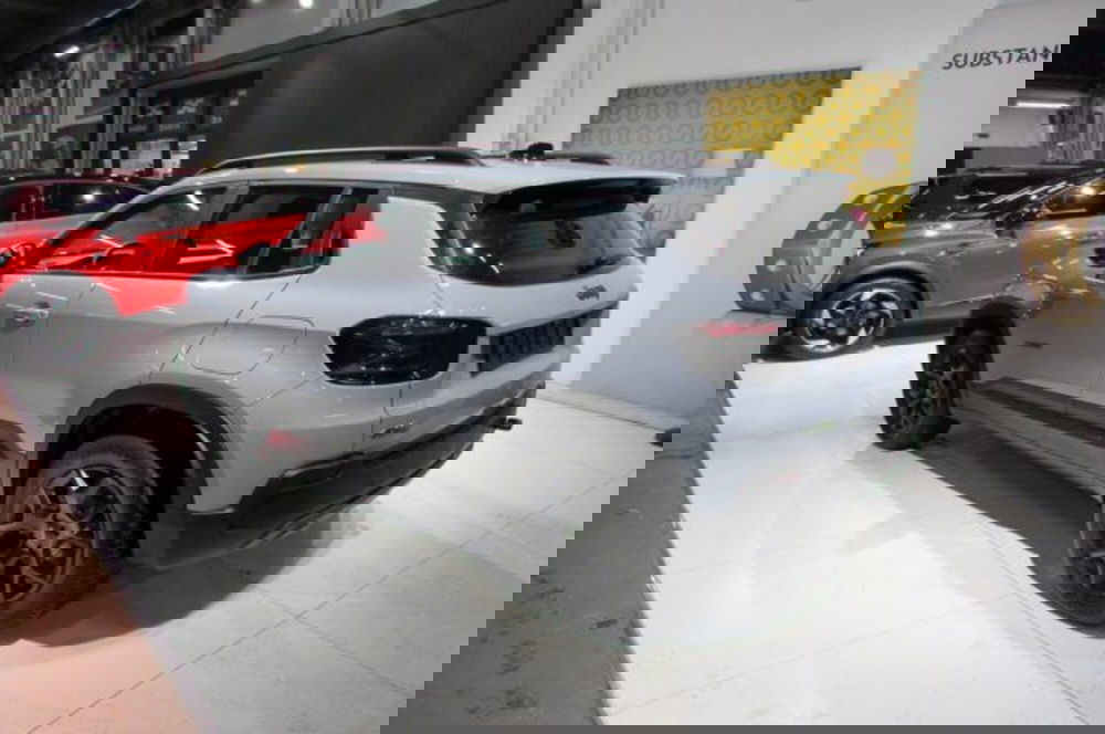 Jeep Avenger nuova a Milano (3)