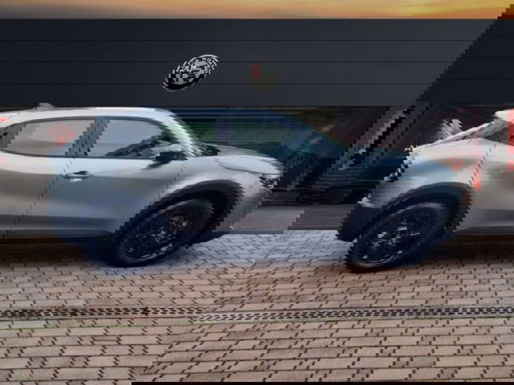 Alfa Romeo Junior nuova a Monza e Brianza (4)