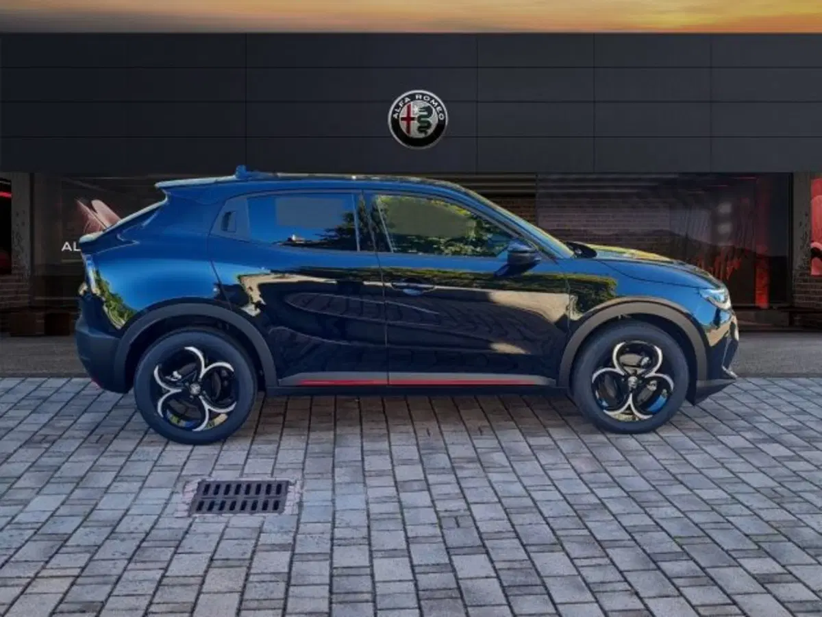 Alfa Romeo Junior nuova a Monza e Brianza (4)