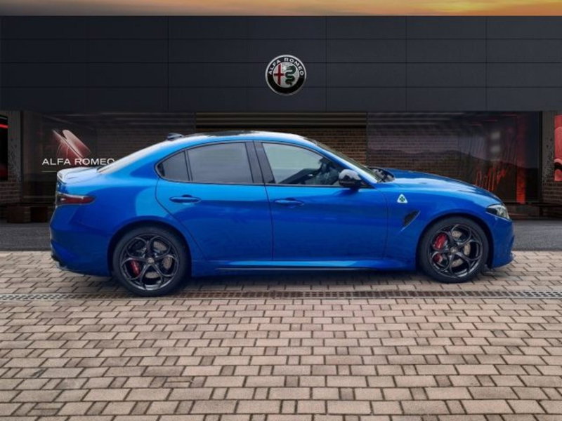 Alfa Romeo Giulia nuova a Monza e Brianza (4)