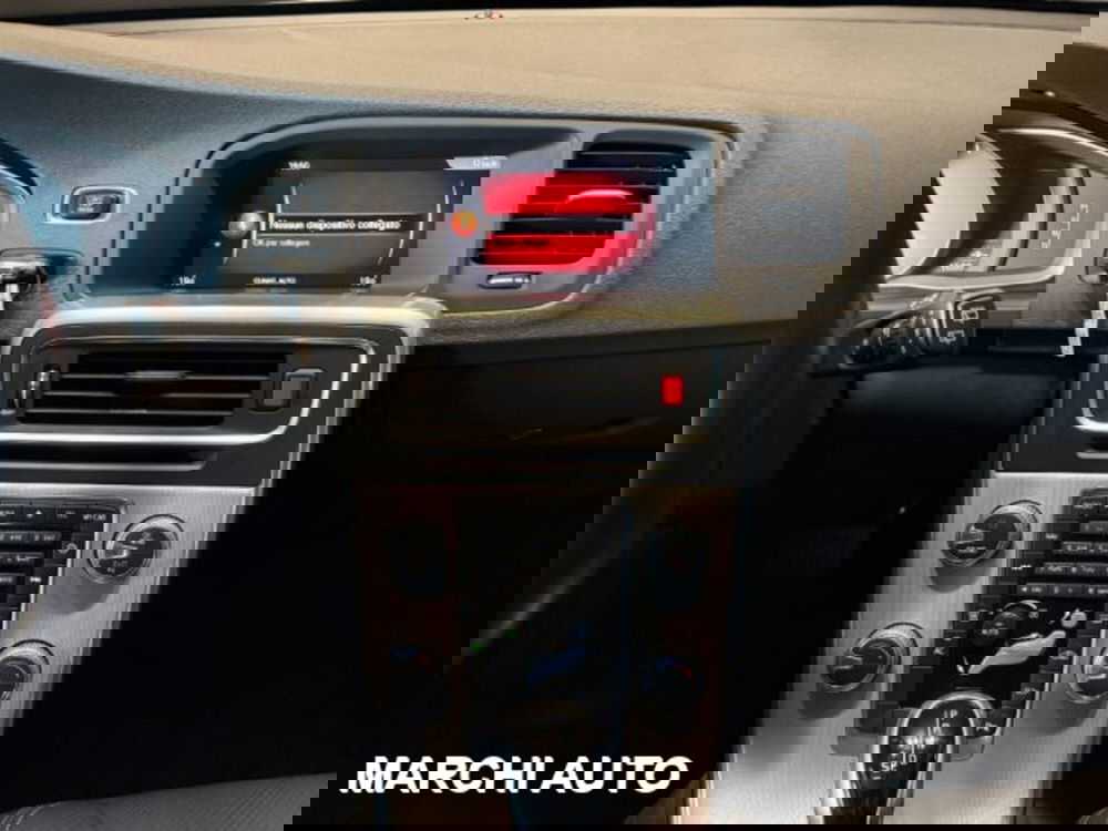 Volvo V60 Cross Country usata a Perugia (18)