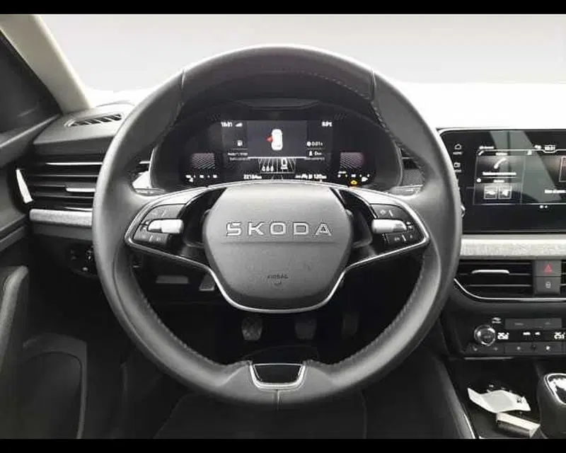 Skoda Kamiq usata a Ravenna (12)
