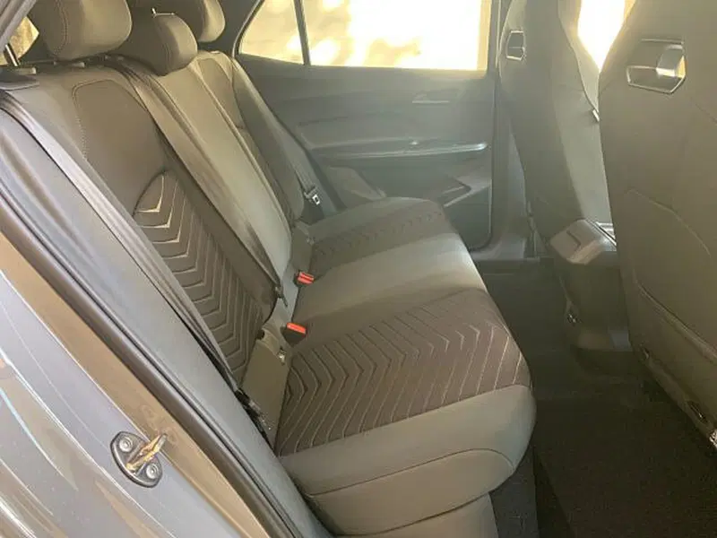 Cupra Born usata a Vicenza (13)