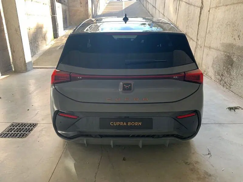 Cupra Born usata a Vicenza (5)