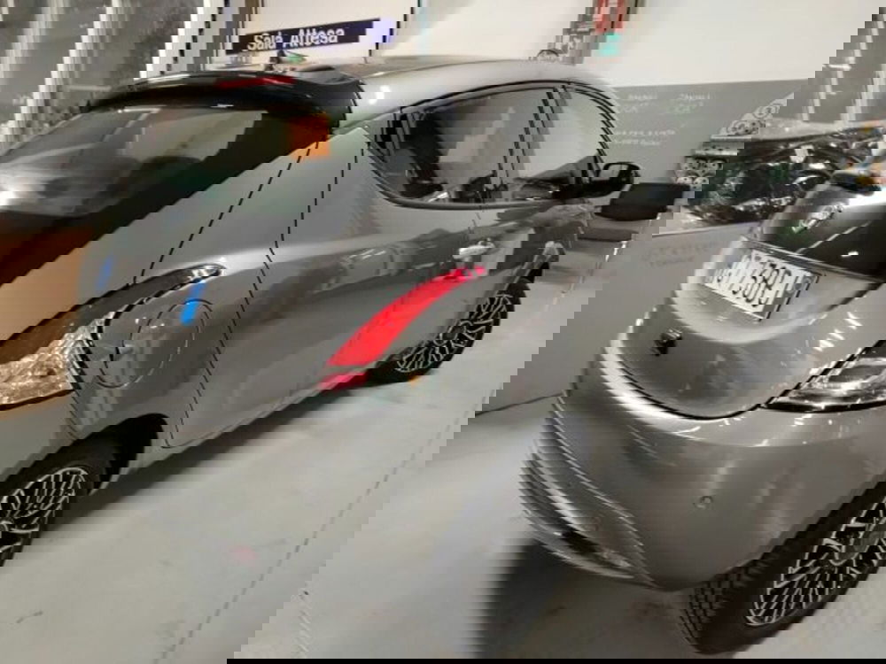 Lancia Ypsilon usata a Forlì-Cesena (9)