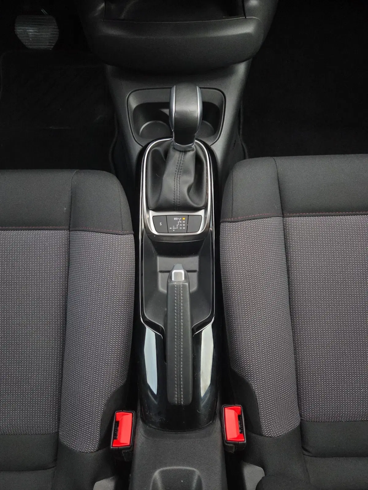 Citroen C4 Cactus usata a Torino (17)