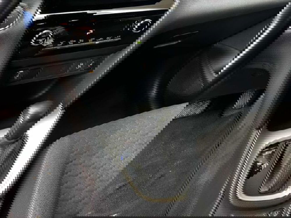 Toyota Yaris Cross usata a Sassari (13)