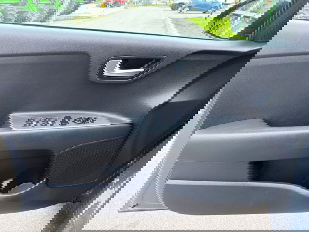 Kia Stonic usata a Sassari (12)